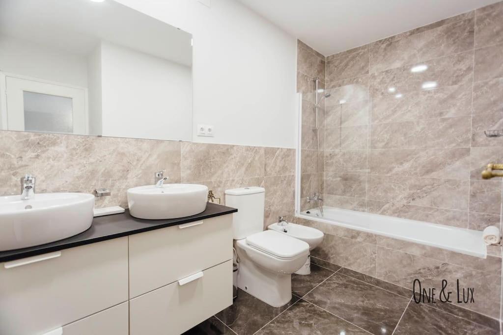O&L Aire - Spacious And Bright Apartment In The Heart Of Siviglia Esterno foto