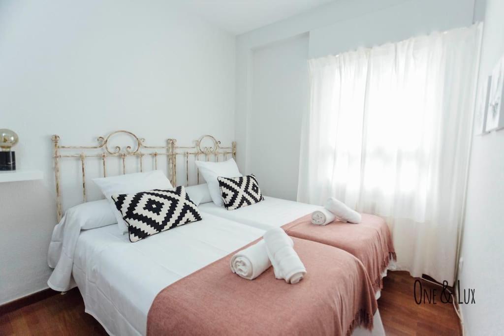 O&L Aire - Spacious And Bright Apartment In The Heart Of Siviglia Esterno foto