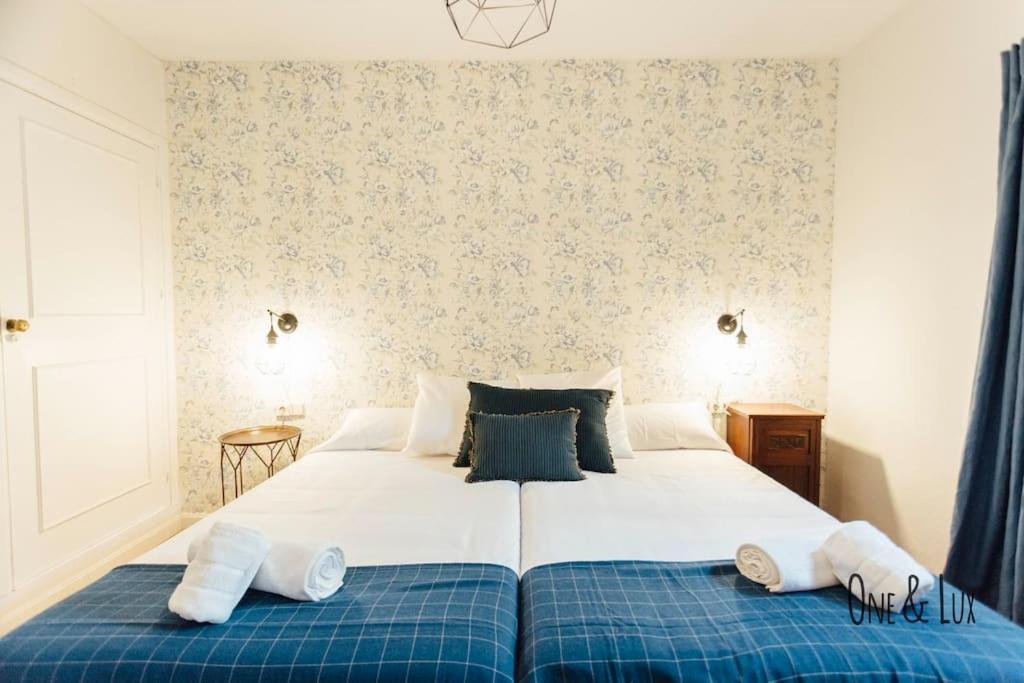 O&L Aire - Spacious And Bright Apartment In The Heart Of Siviglia Esterno foto