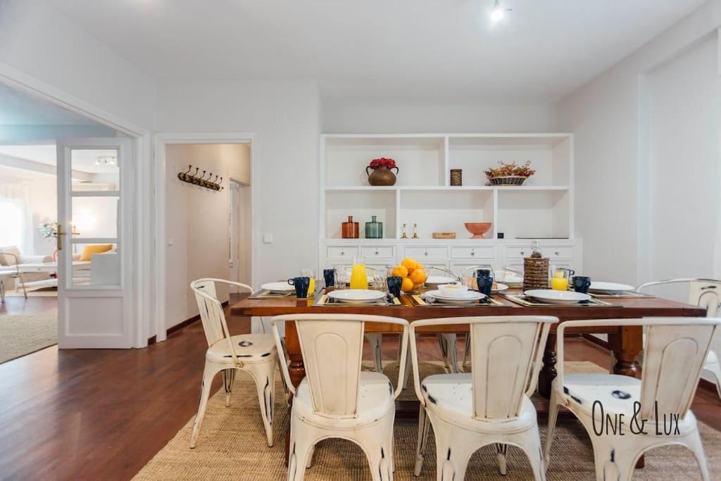 O&L Aire - Spacious And Bright Apartment In The Heart Of Siviglia Esterno foto
