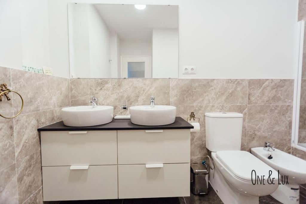 O&L Aire - Spacious And Bright Apartment In The Heart Of Siviglia Esterno foto