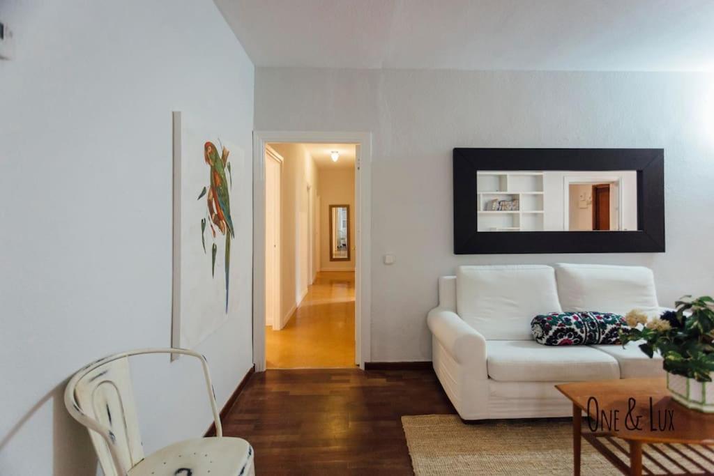 O&L Aire - Spacious And Bright Apartment In The Heart Of Siviglia Esterno foto