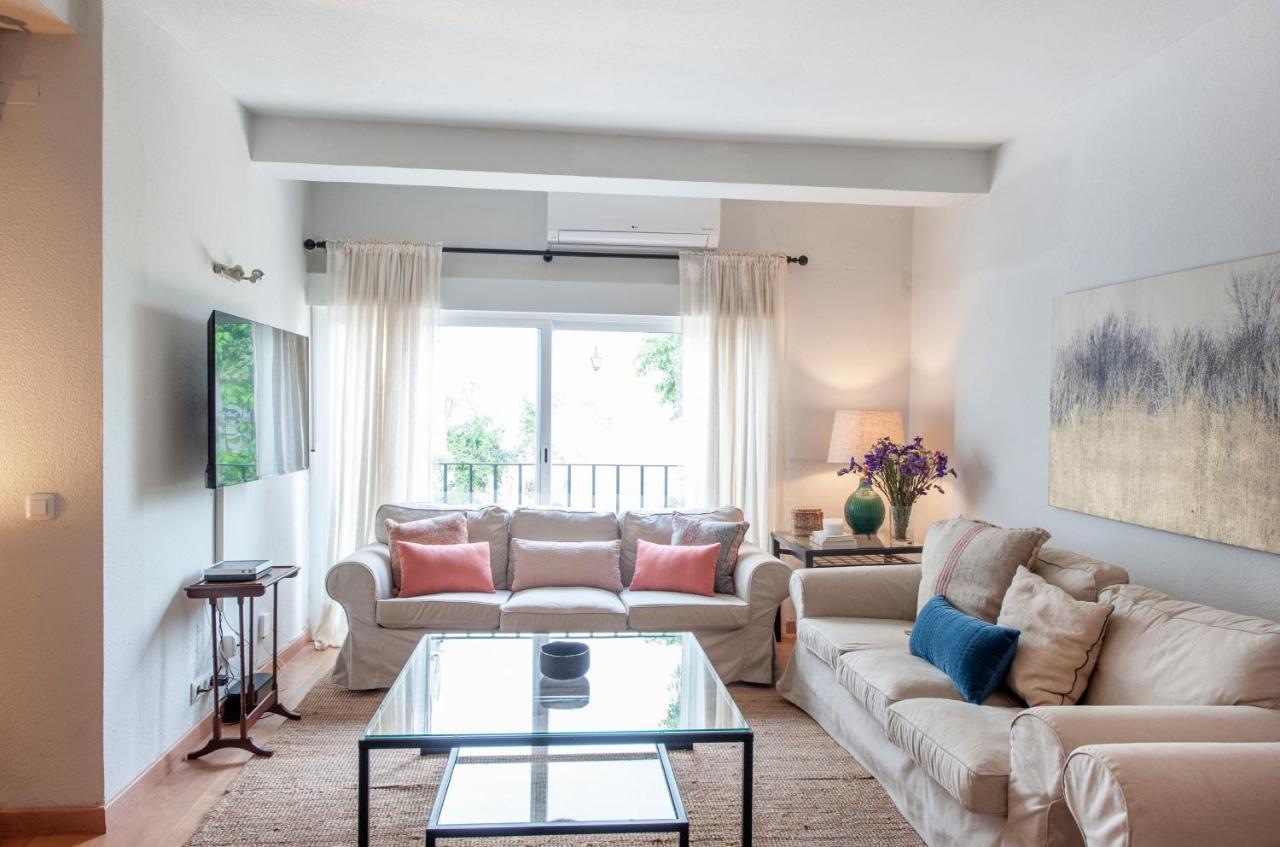O&L Aire - Spacious And Bright Apartment In The Heart Of Siviglia Esterno foto